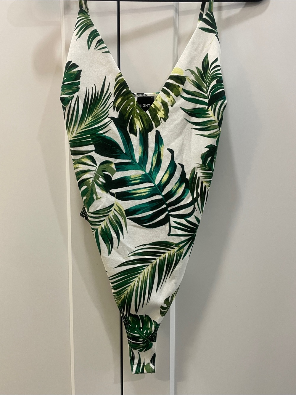 Tropical Palm V-Neck Bodysuit in Green